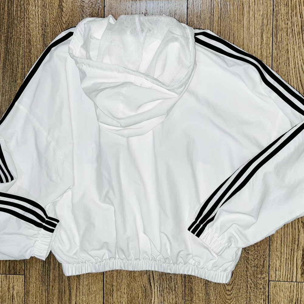 Women's adidas Essentials 3-Stripes Woven Windbreaker SZ M - Picture 11 of 11